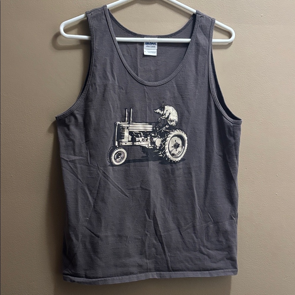 Gildan Charcoal Tank Top with Tractor Design - Picture 1 of 3